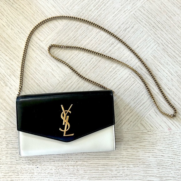 Saint Laurent YSL Uptown Wallet on Chain - Crema / Nero - Gold Hardware - Picture 1 of 8